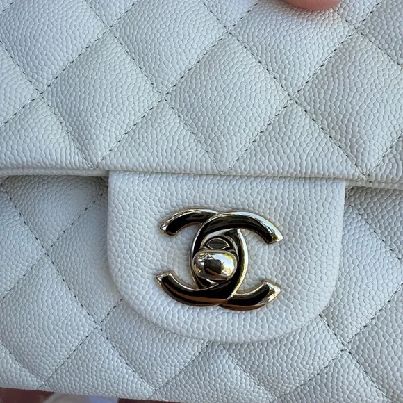 CC CLASSIC  MEDIUM DOUBLE FLAP CAVIAR WHITE SHW, 100% AUTHENTIC - Picture 6 of 6